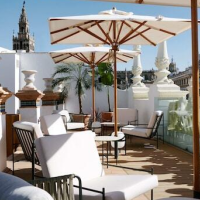 Mercer Plaza Sevilla 5 GL – Affordable hotel in Seville