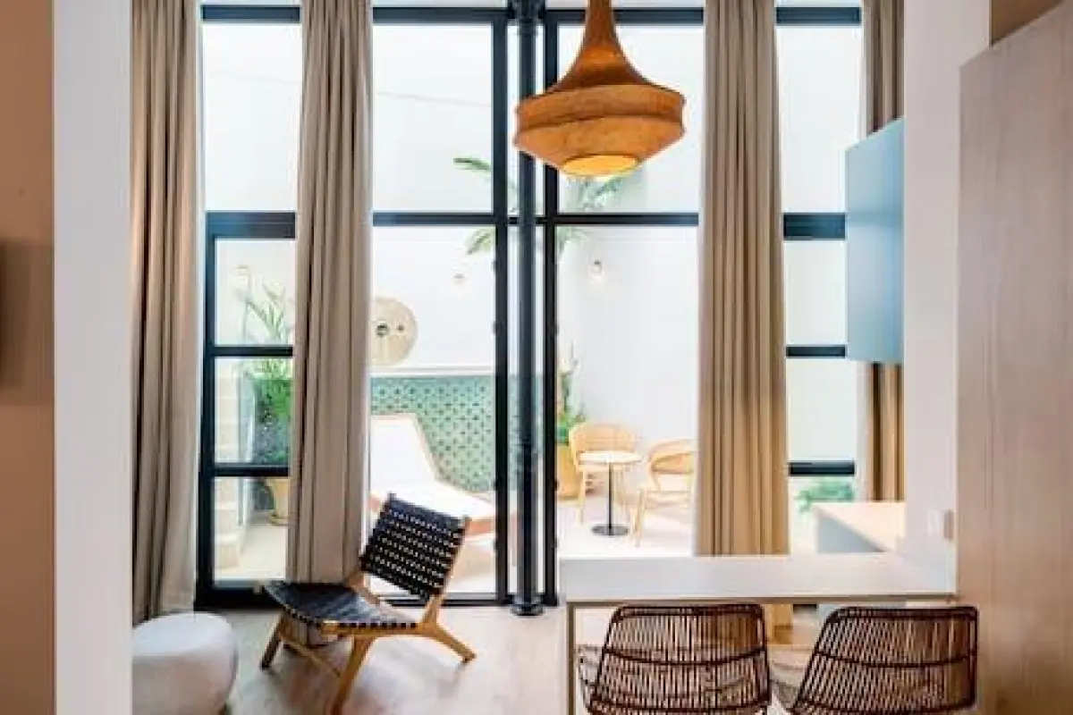 Honest Sevilla – Affordable hotel in Seville