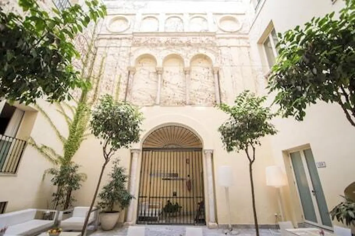 Petit Palace Santa Cruz – Affordable hotel in Seville