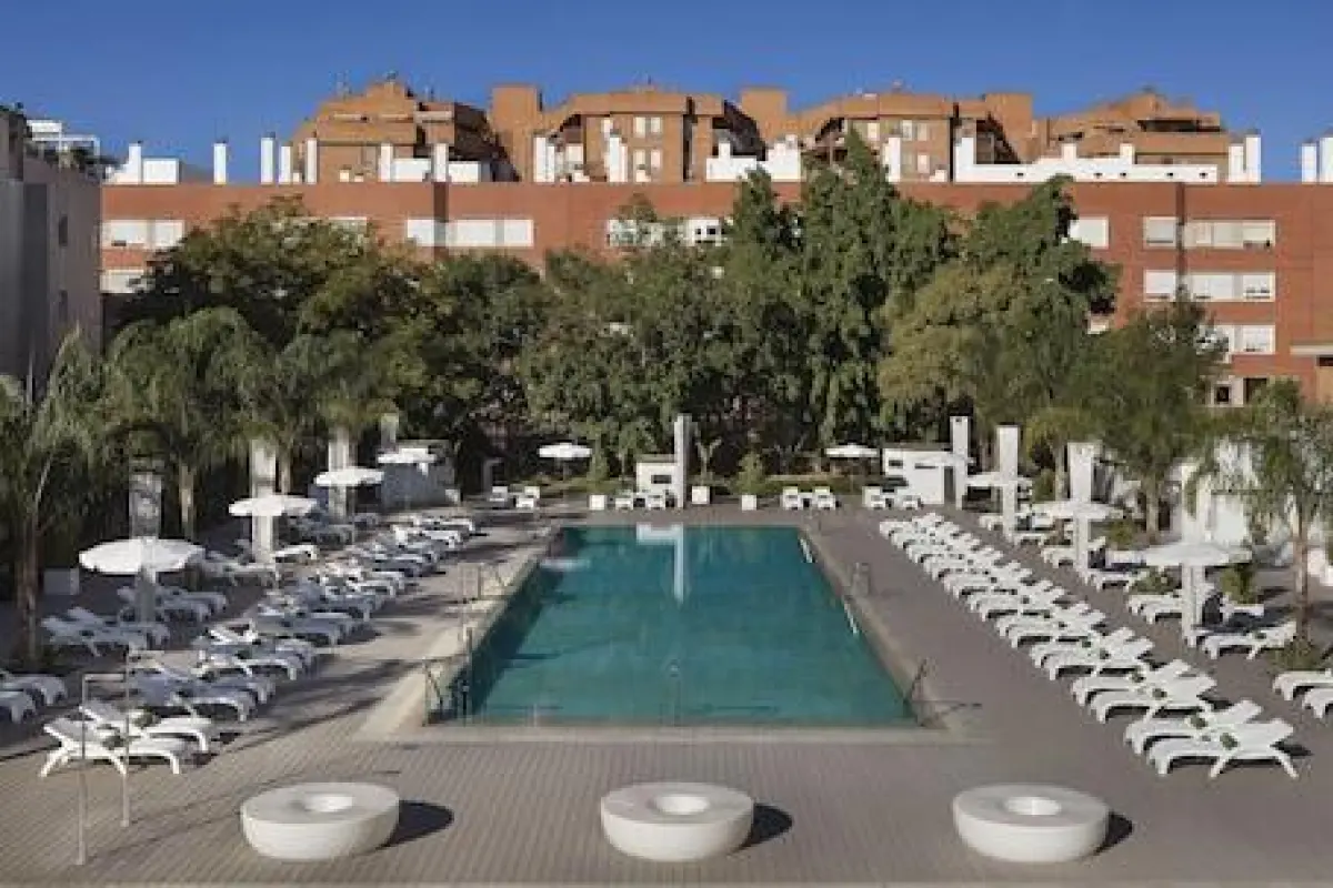 Melia Lebreros – Affordable hotel in Seville