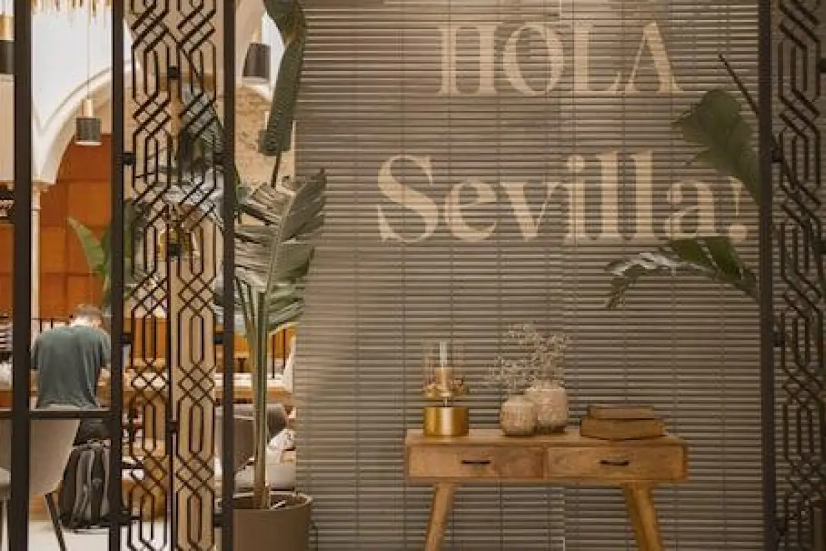 Room Select Tetuán – Affordable hotel in Seville