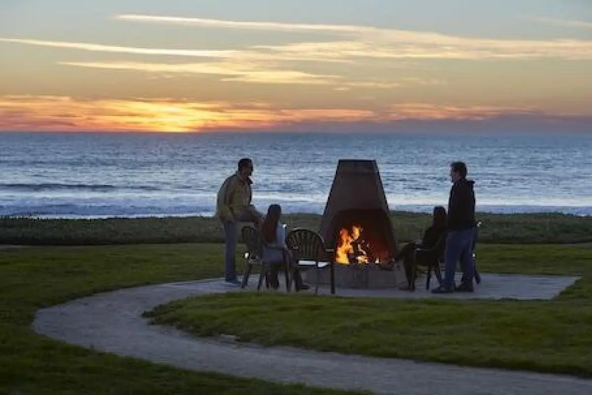 Cavalier Oceanfront Resort – Affordable hotel in San Simeon