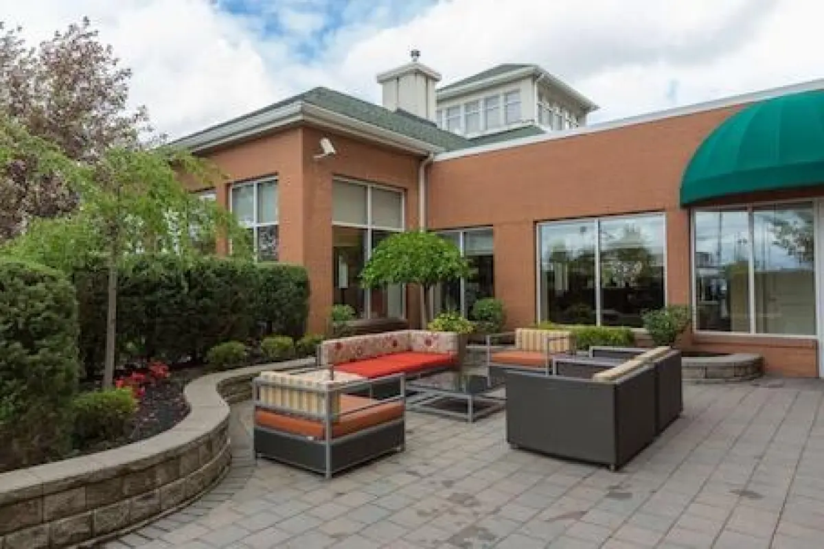 Hilton Garden Inn Buffalo Airport – Affordable hotel in Buffalo