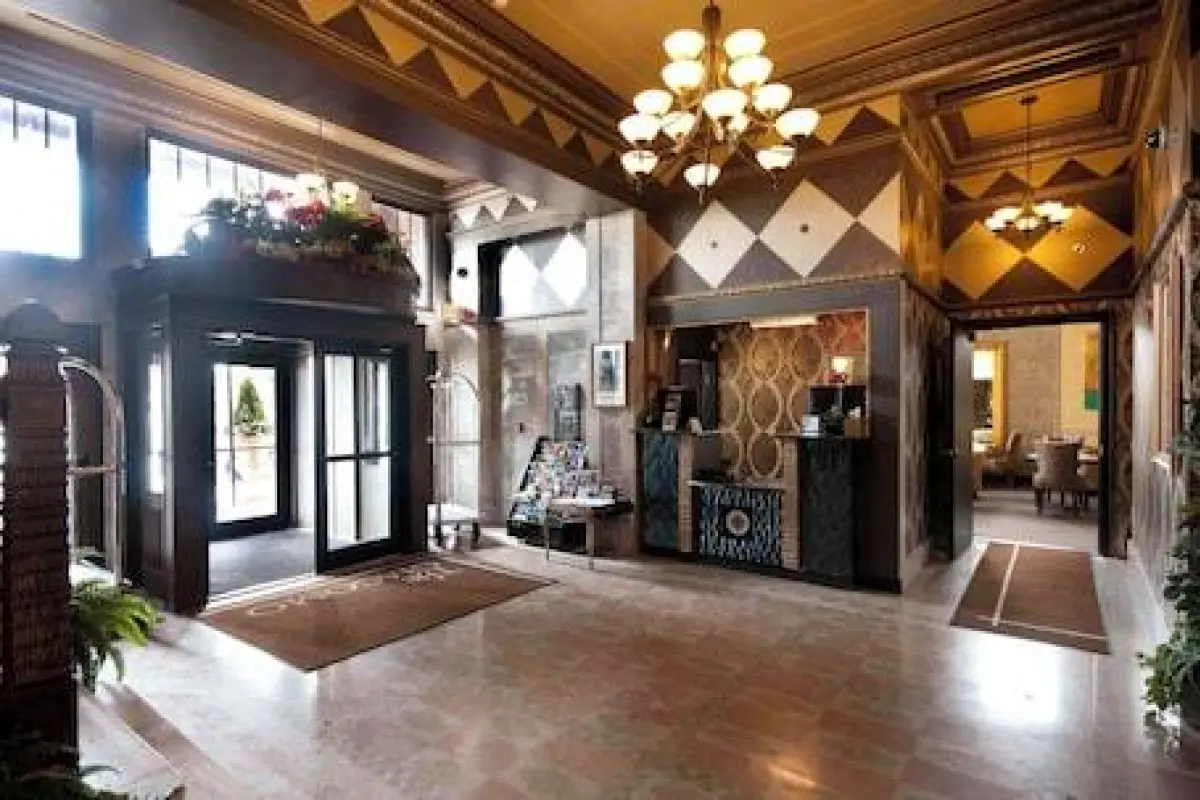 The Giacomo, an Ascend Collection Hotel – Affordable hotel in Niagara Falls