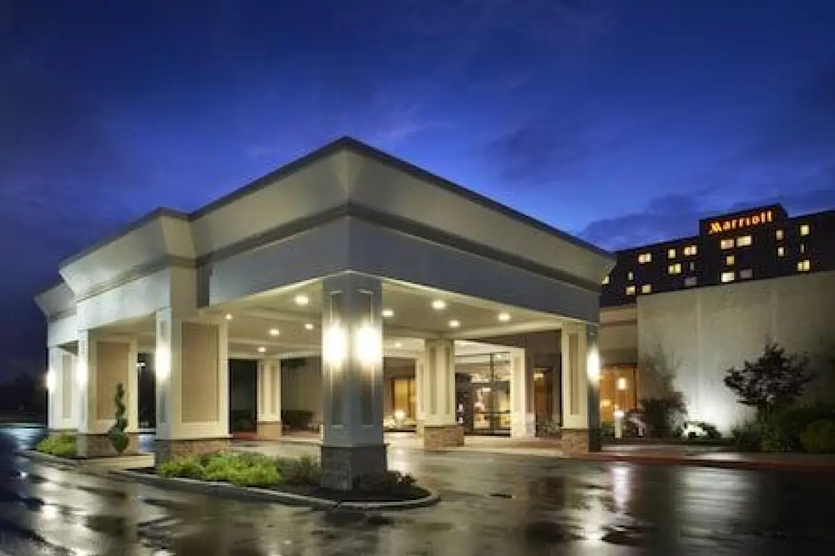 Buffalo Marriott Niagara – Affordable hotel in Buffalo