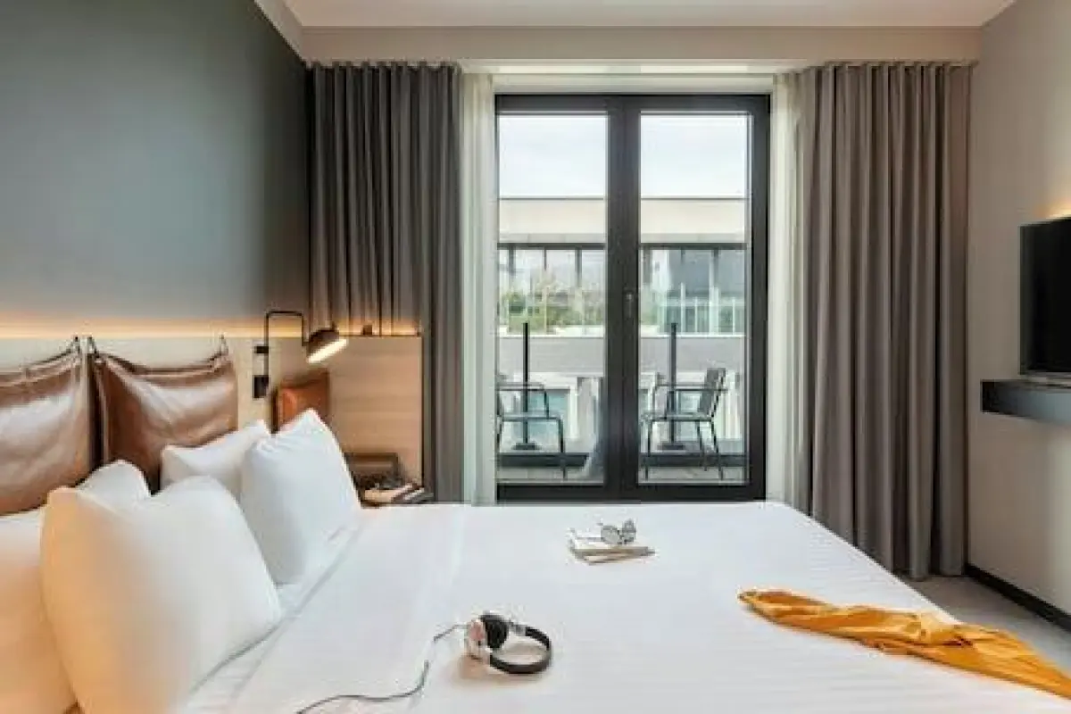 Moxy Brussels City Center – Affordable hotel in Brussels