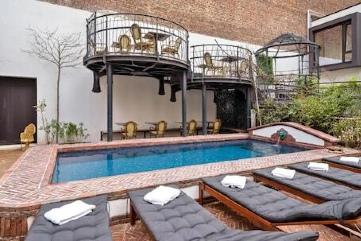 Latroupe Hotel Le Berger. – Affordable hotel in Brussels