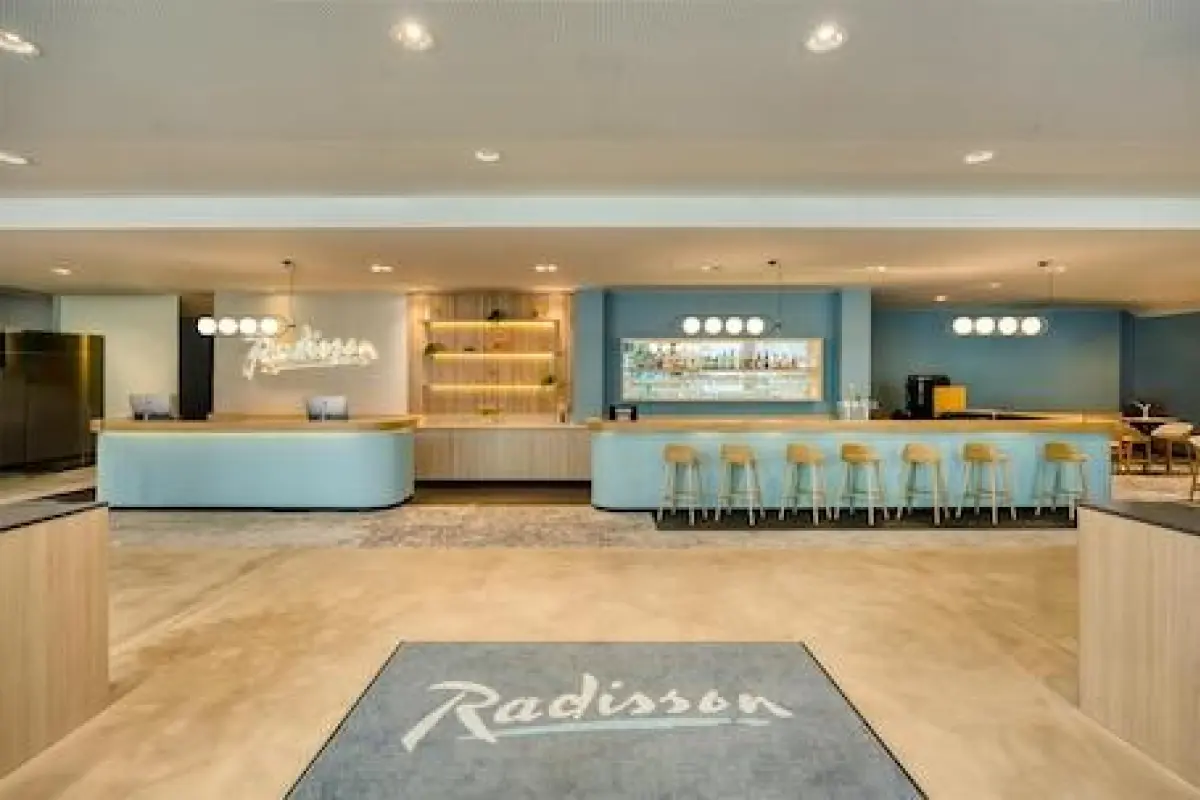 Radisson Hotel Brussels Centre Midi – Affordable hotel in Brussels
