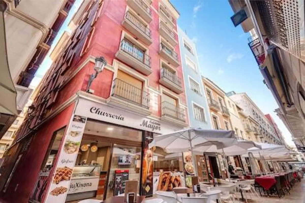 Apartamentos Globus by Be Alicante – Affordable hotel in Alicante