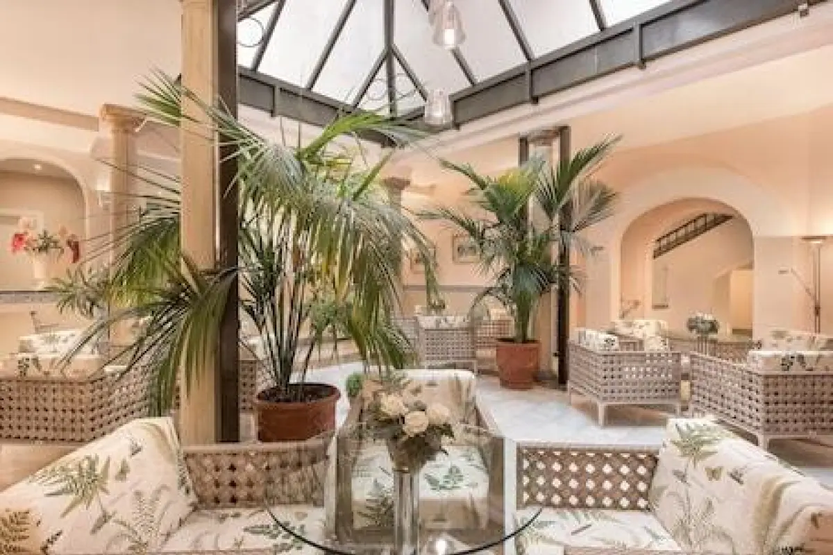 Hotel Anacapri – Affordable hotel in Granada
