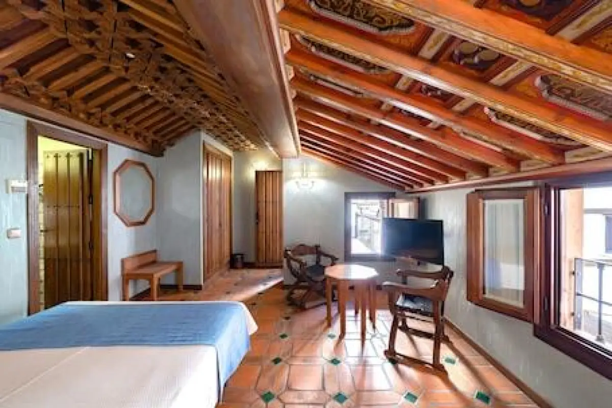 Posada del Toro – Affordable hotel in Granada