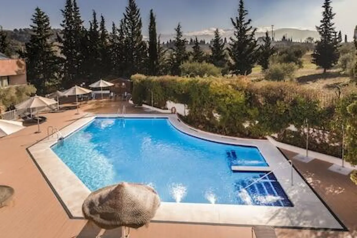 Hotel Porcel Alixares – Affordable hotel in Granada