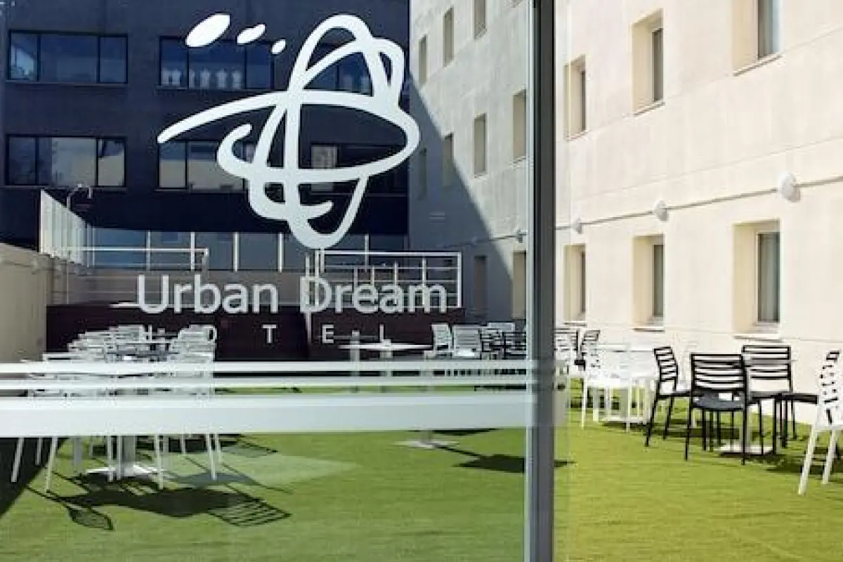 Checkin Urban Nevada – Affordable hotel in Armilla