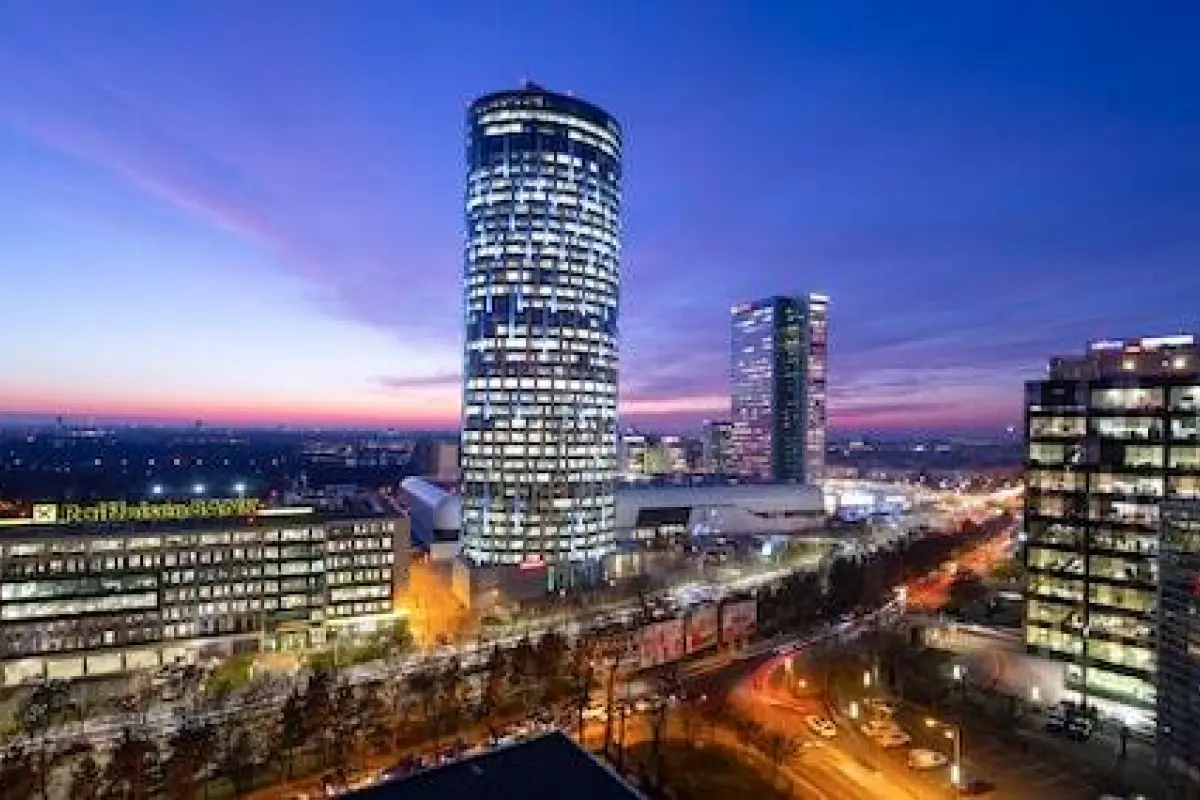 Courtyard by Marriott Bucharest Floreasca – Affordable hotel in Bucharest