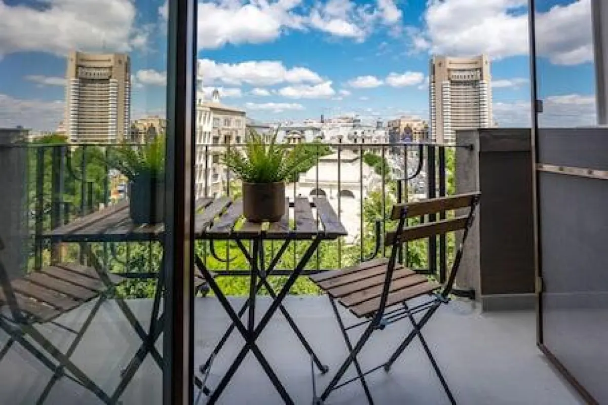 Metropole Apartments Old City – Affordable hotel in Bucharest