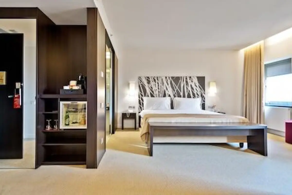 Ramada Plaza by Wyndham Bucharest Convention Center – Affordable hotel in Bucharest