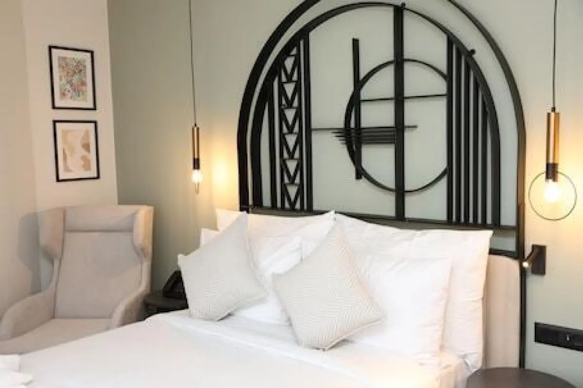 Zeus Essence Bucharest Opera – Affordable hotel in Bucharest