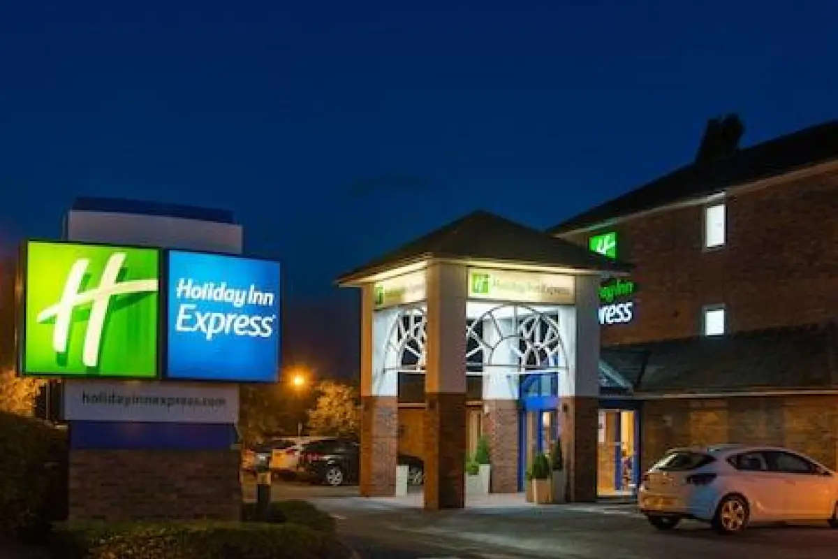 Holiday Inn Express Lichfield by IHG – Affordable hotel in Lichfield