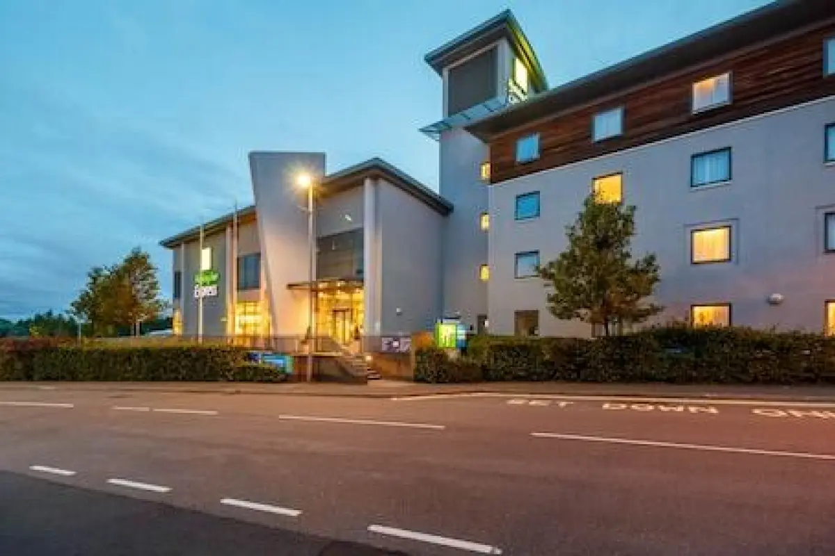 Holiday Inn Express Walsall M6J10 by IHG – Affordable hotel in Walsall
