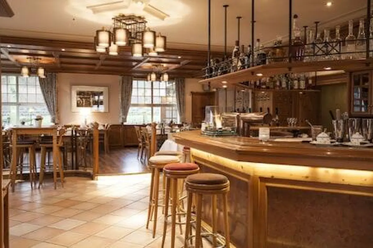 Hotel Schloss Friedestrom – Affordable hotel in Dormagen