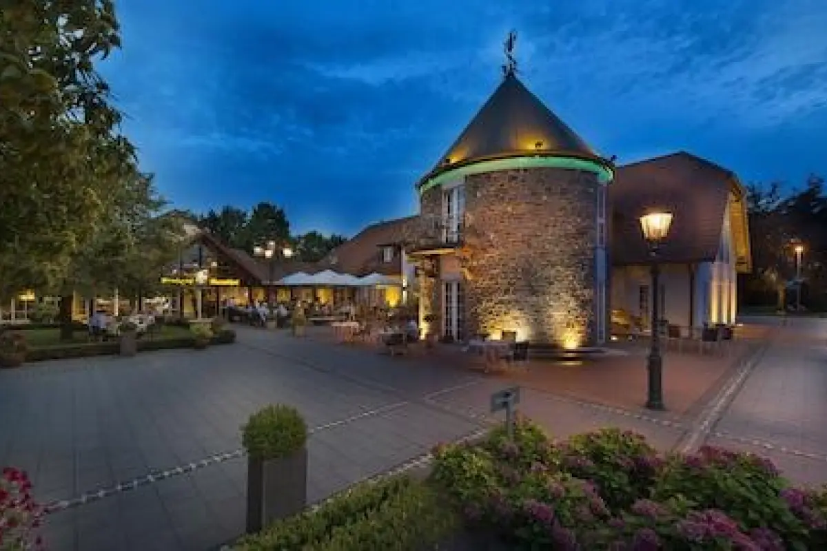 Landgut Ramshof – Affordable hotel in Willich