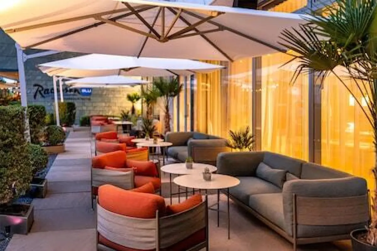 Radisson Blu Media Harbour Hotel, Düsseldorf – Affordable hotel in Düsseldorf