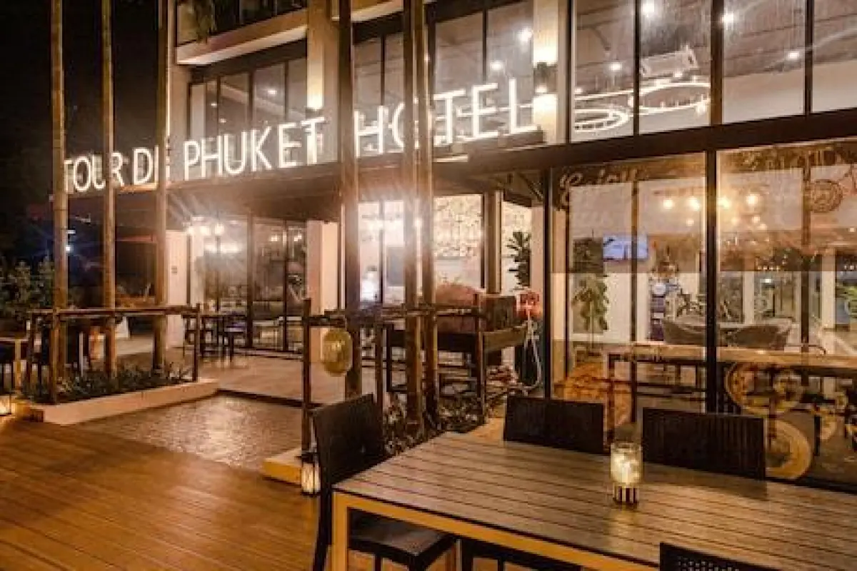 Tour De Phuket Hotel – Affordable hotel in Si Sunthon