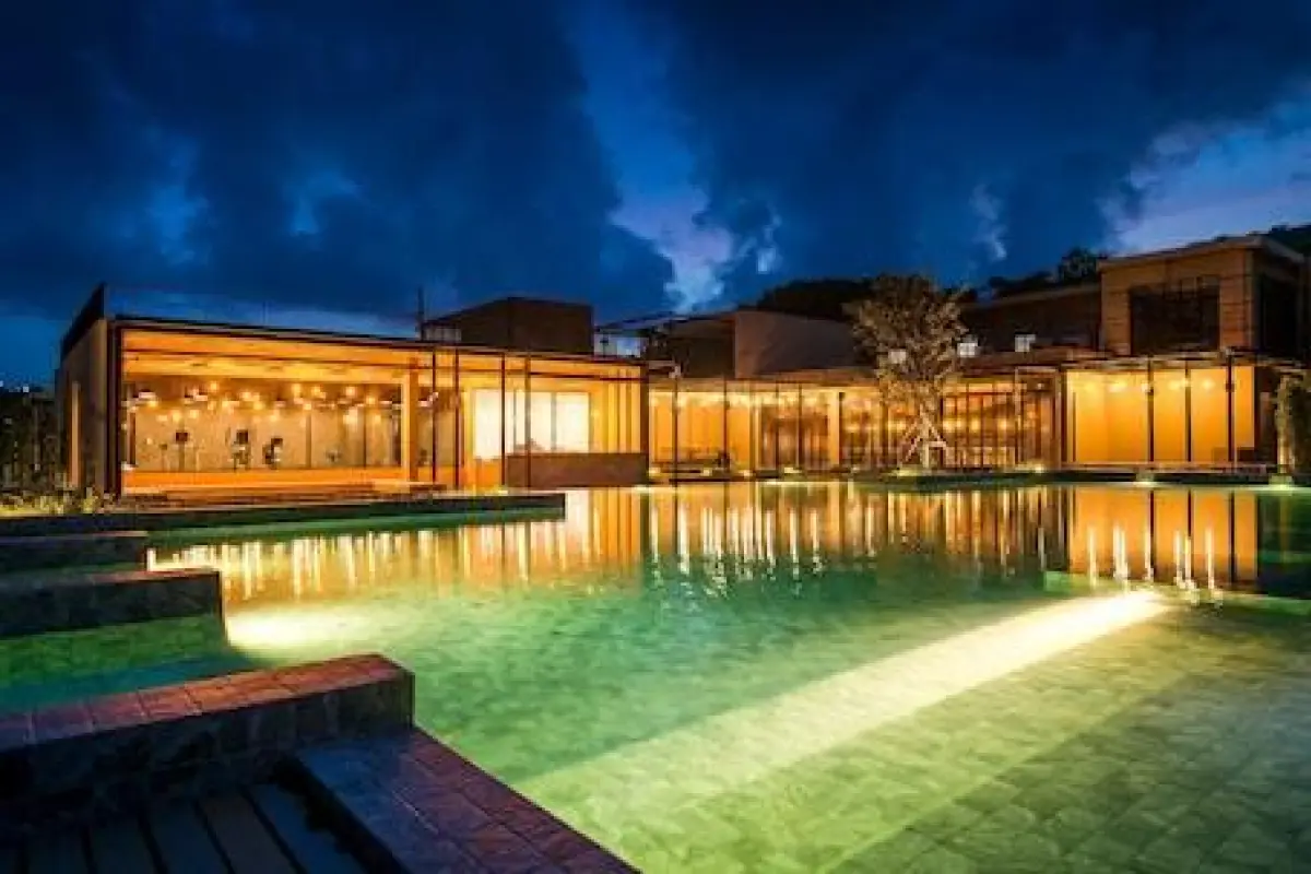 The Gallery Hotel Nai Harn – Affordable hotel in Rawai
