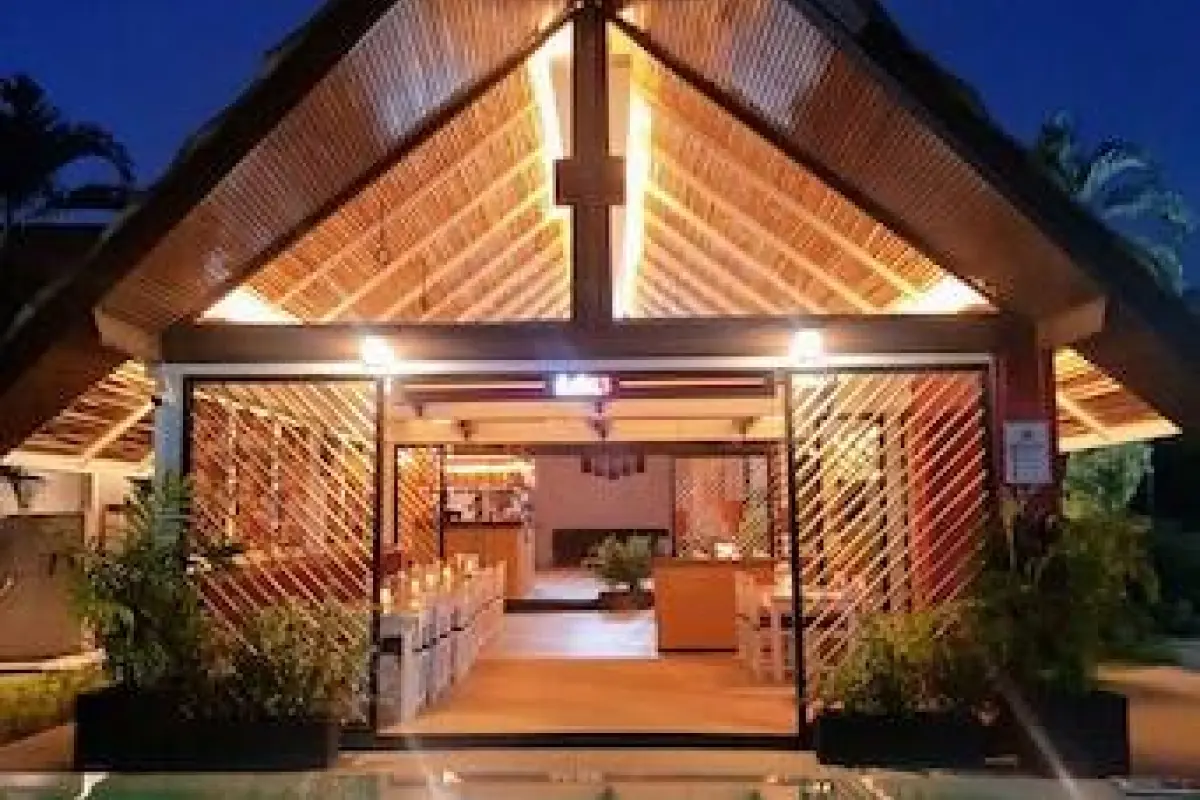 Naiharn Beach Resort – Affordable hotel in Rawai