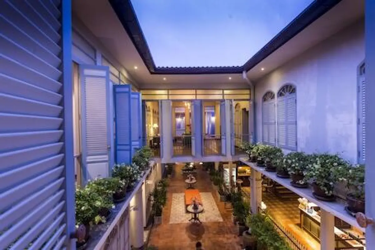 The Memory at On On Hotel – Affordable hotel in Phuket