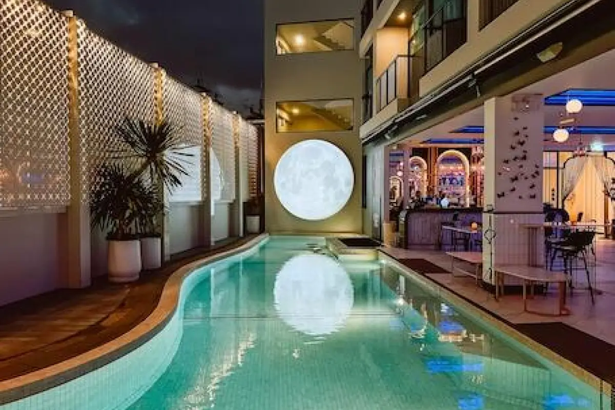 Ratri Hotel Phuket Old Town – Affordable hotel in Phuket