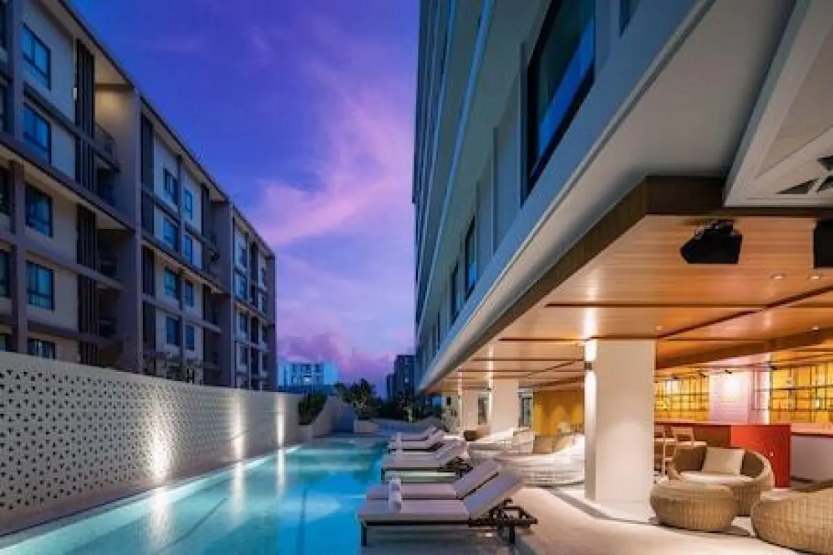 Travelodge Phuket Town – Affordable hotel in Wichit