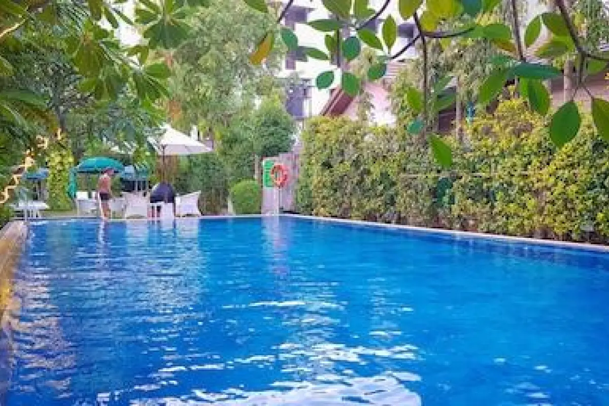 Lokal Phuket – Affordable hotel in Patong
