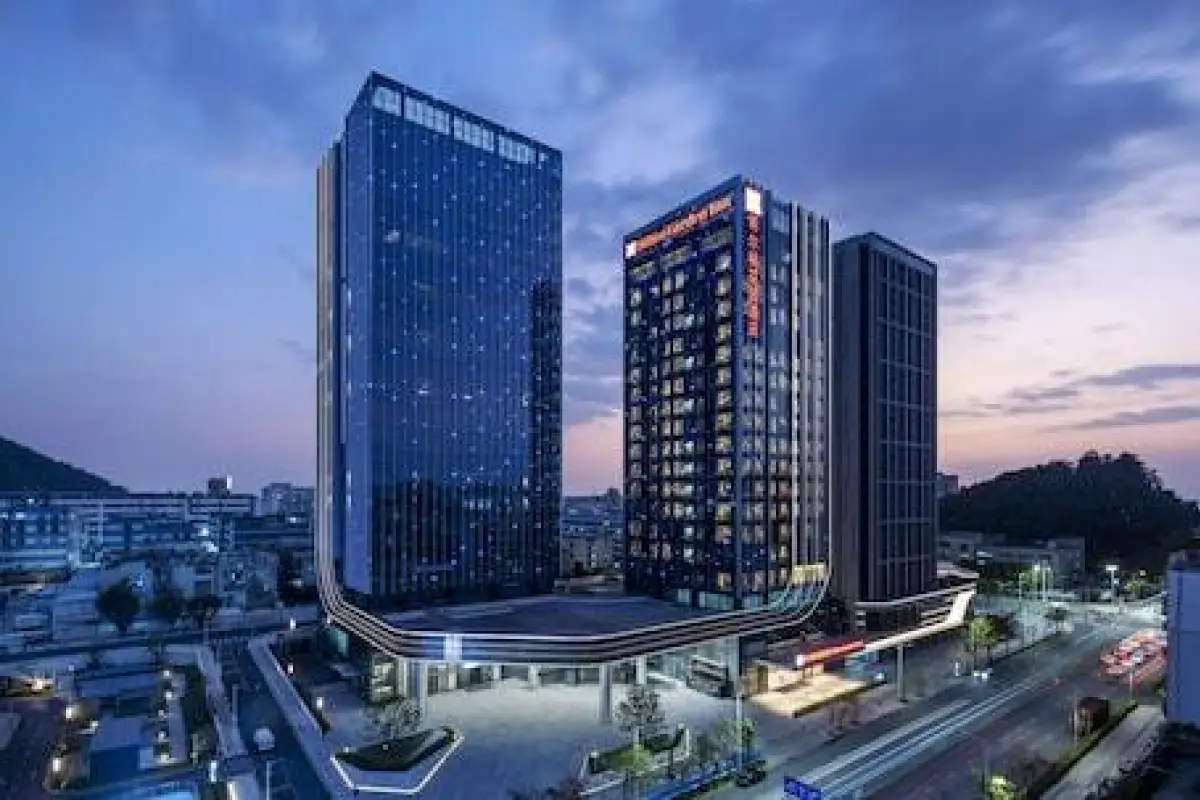 Hilton Garden Inn Shenzhen Airport – Affordable hotel in Shenzhen