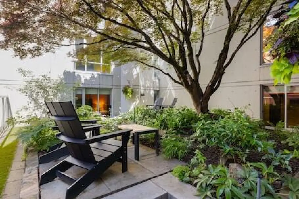 OPUS Hotel Vancouver – Affordable hotel in Vancouver