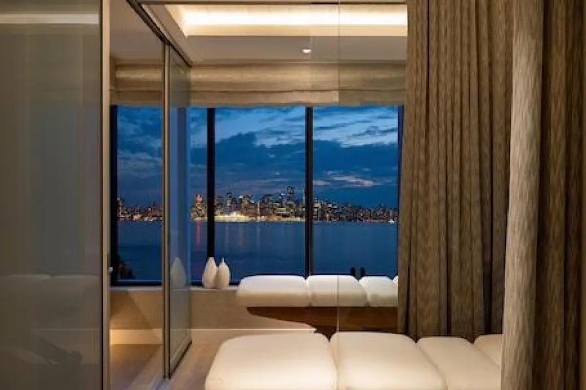 Seaside Hotel North Vancouver – Affordable hotel in North Vancouver