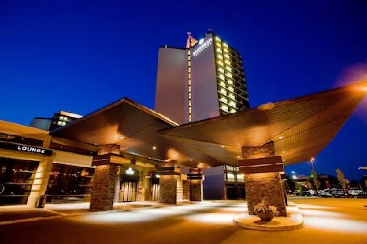 Sandman Signature Vancouver Airport Hotel & Resort – Affordable hotel in Richmond
