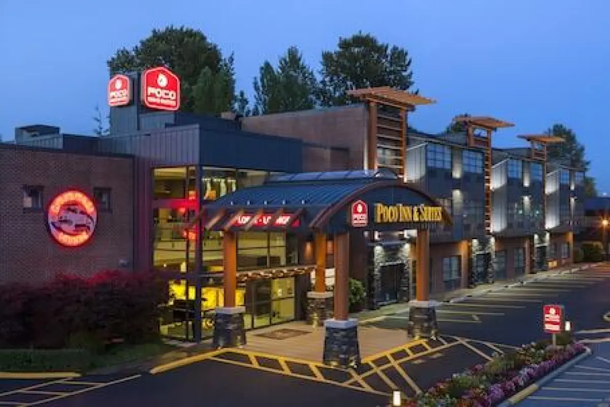 Poco Inn and Suites Hotel & Conference Centre – Affordable hotel in Port Coquitlam
