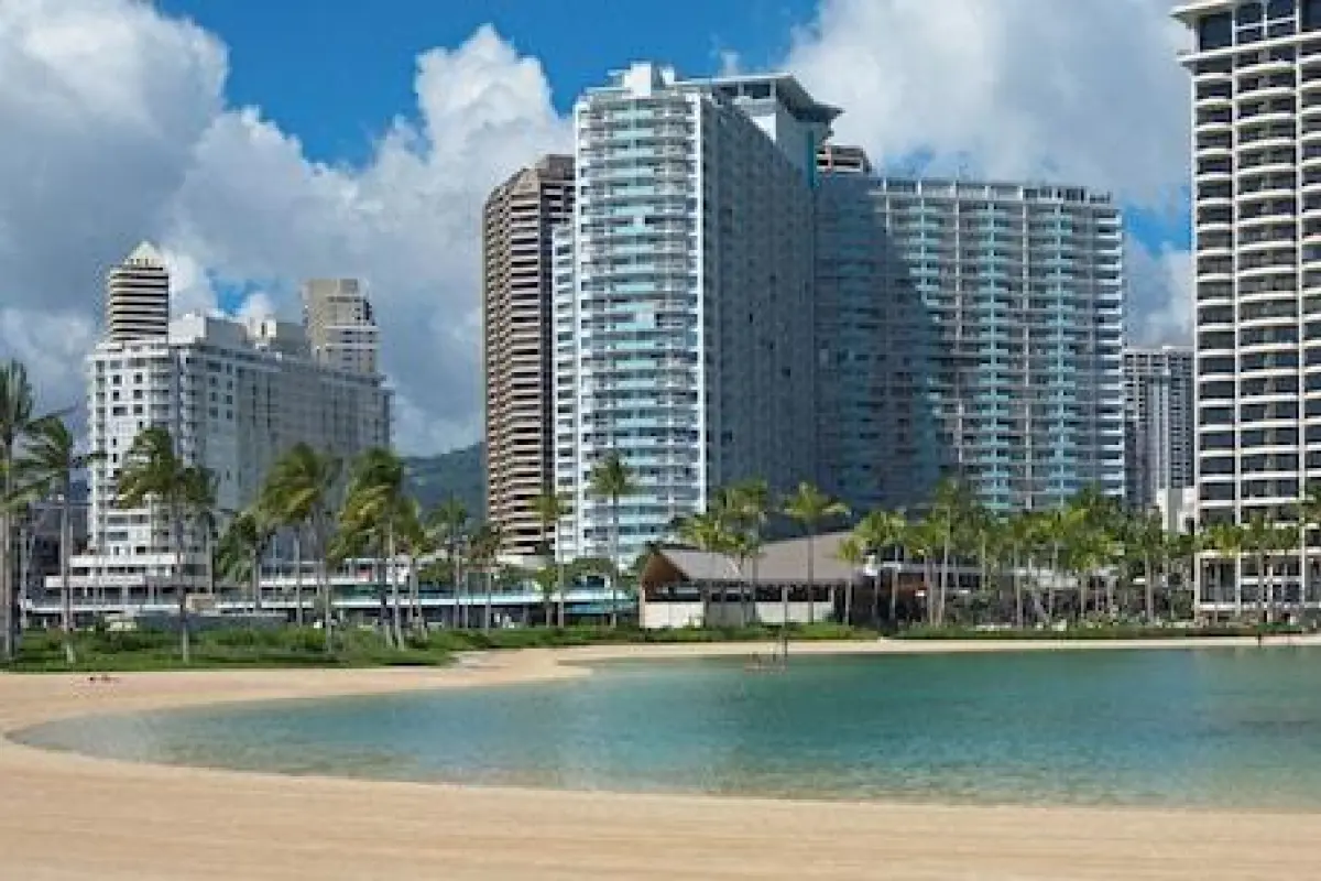 Ilikai Hotel & Luxury Suites – Affordable hotel in Honolulu