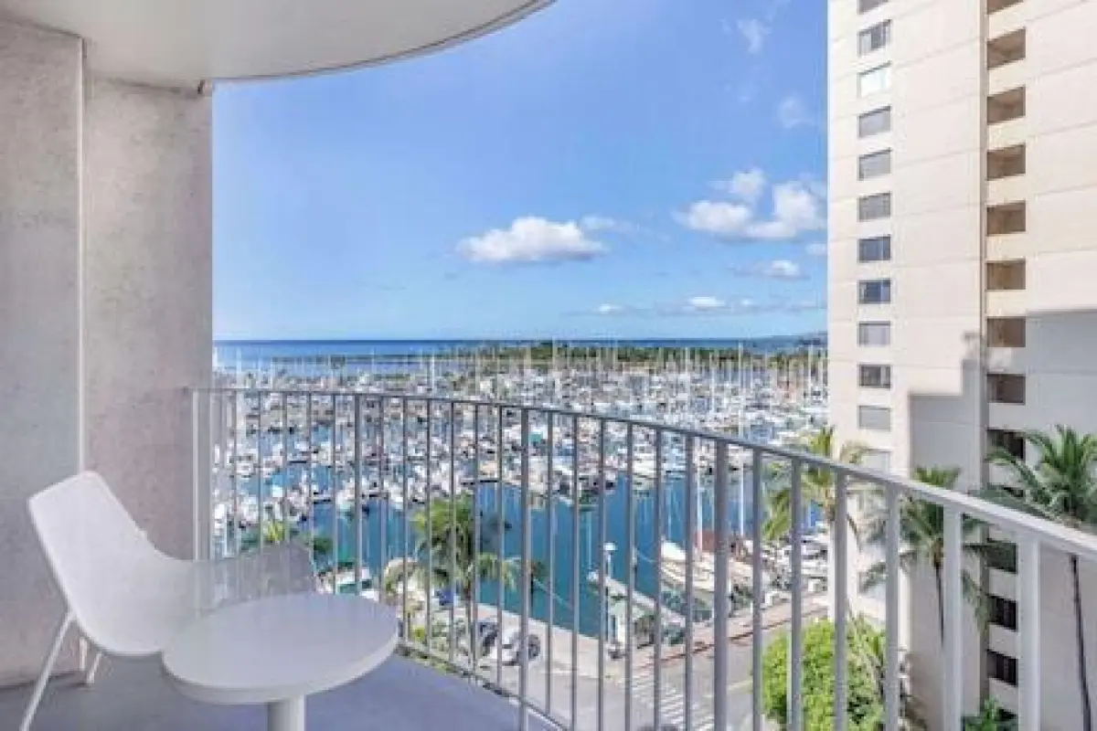 Hilton Vacation Club The Modern Honolulu – Affordable hotel in Honolulu
