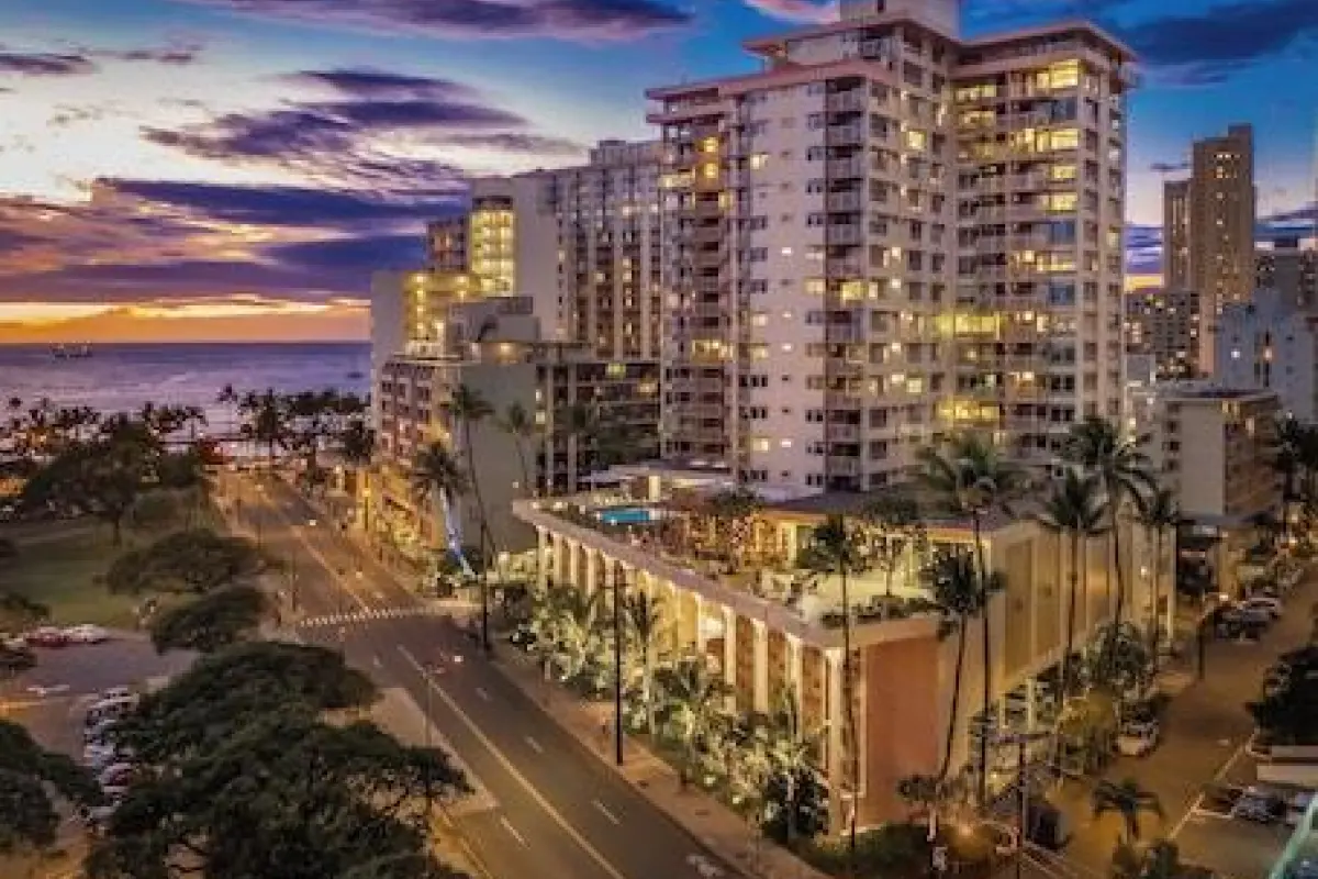 Queen Kapiolani Hotel – Affordable hotel in Honolulu