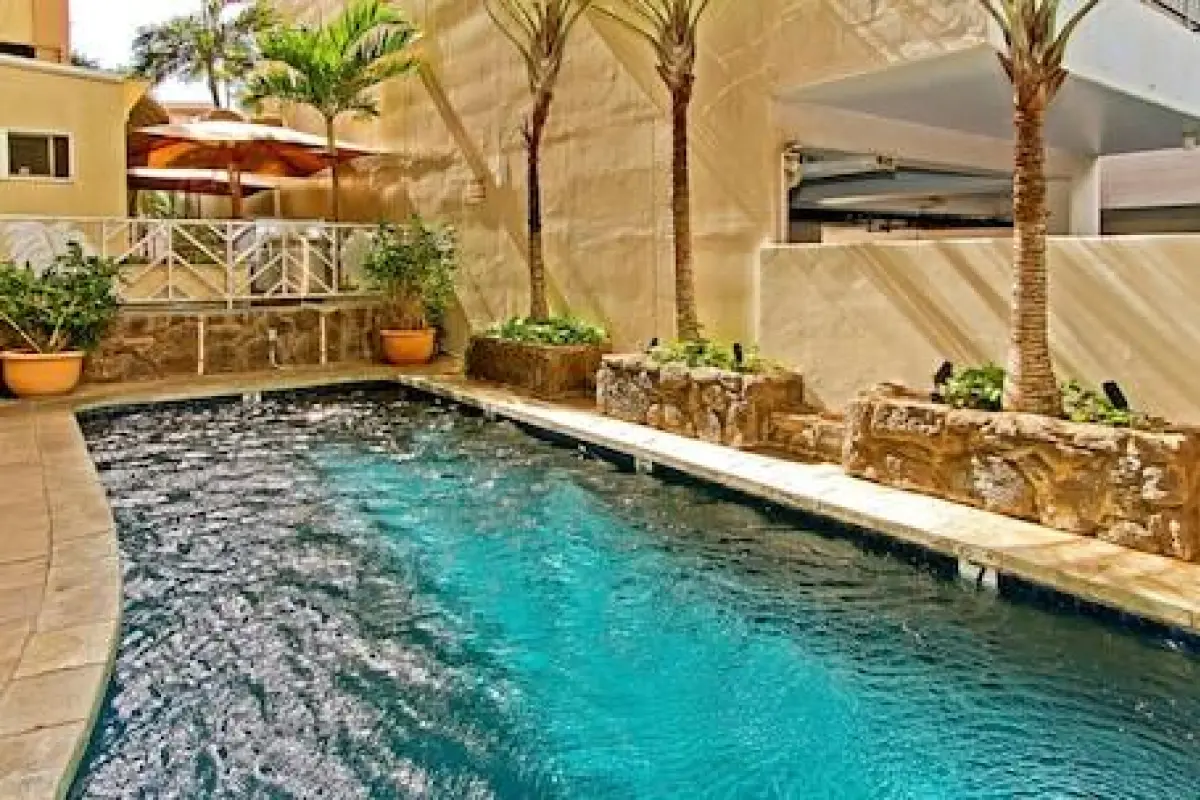 The Equus – Affordable hotel in Honolulu