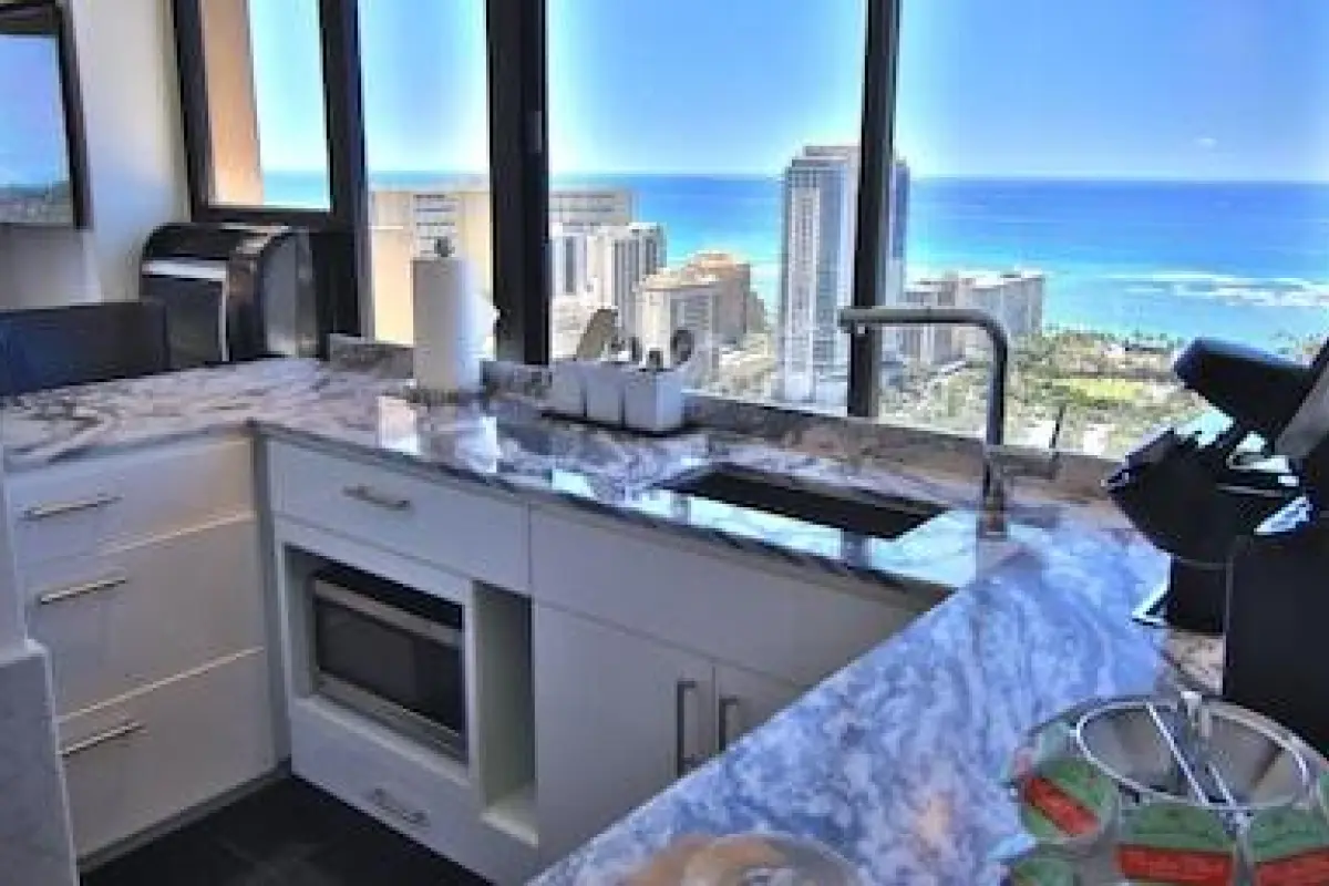 Holiday Inn Express Waikiki by IHG – Affordable hotel in Honolulu