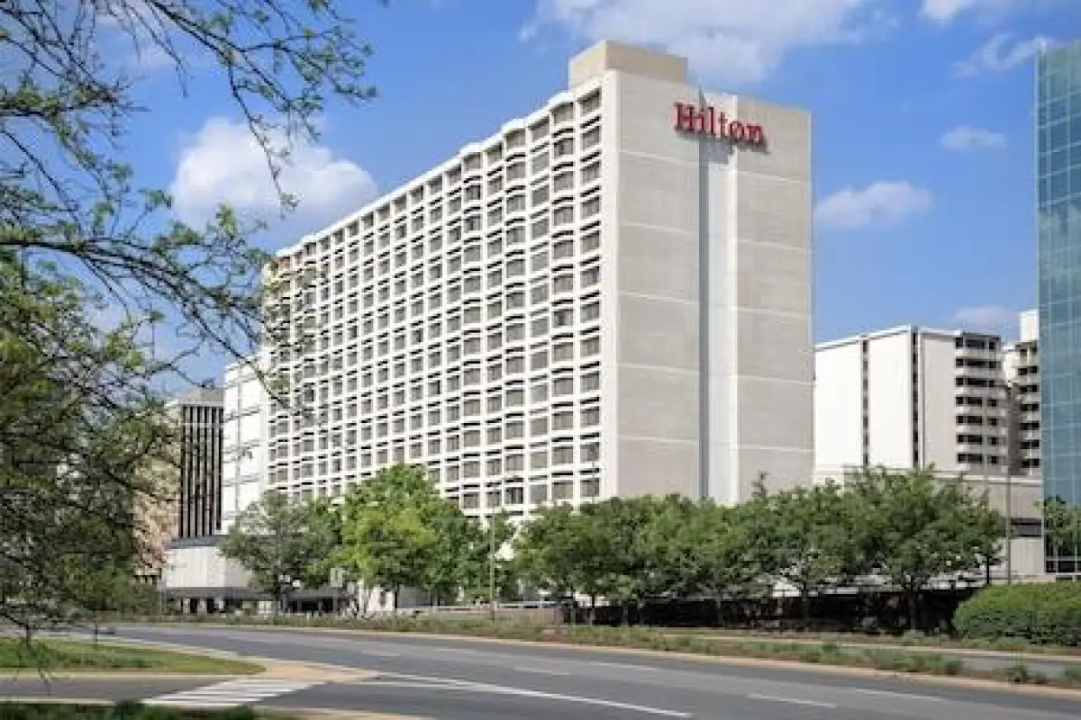 Hilton Arlington National Landing – Affordable hotel in Arlington
