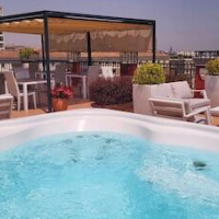 โรงแรมลาชิลเยจินา ไลฟ์สไตล์ – Affordable hotel in Naples