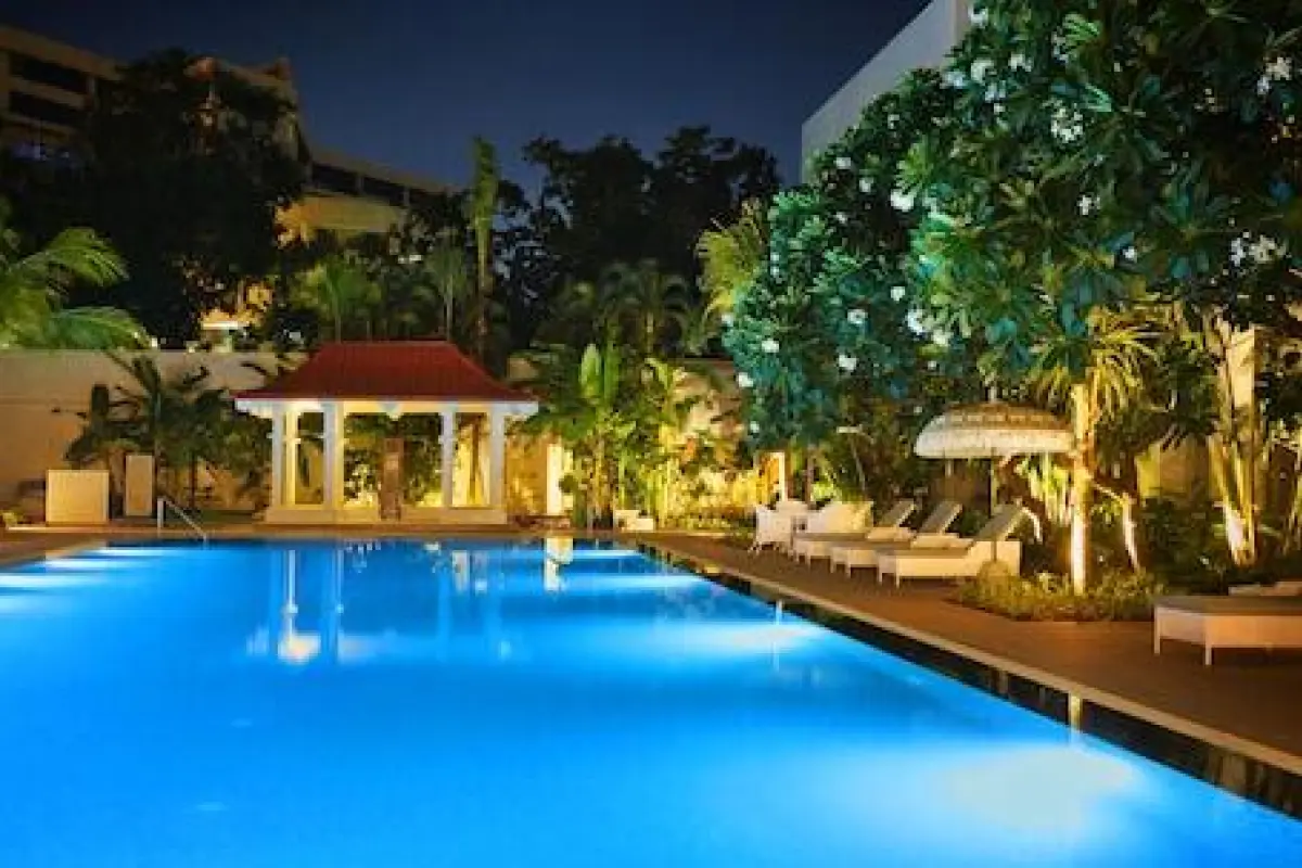 Taj Connemara – Affordable hotel in Chennai