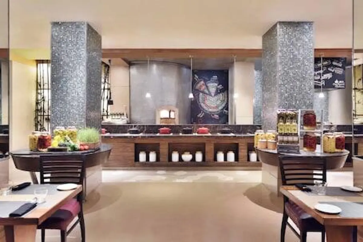 Courtyard by Marriott Chennai – Affordable hotel in Chennai