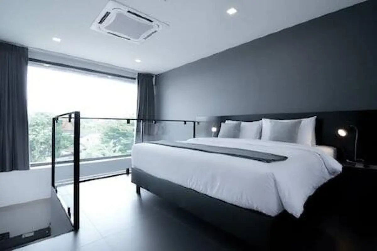 Crew Hotel – Affordable hotel in Chiang Mai