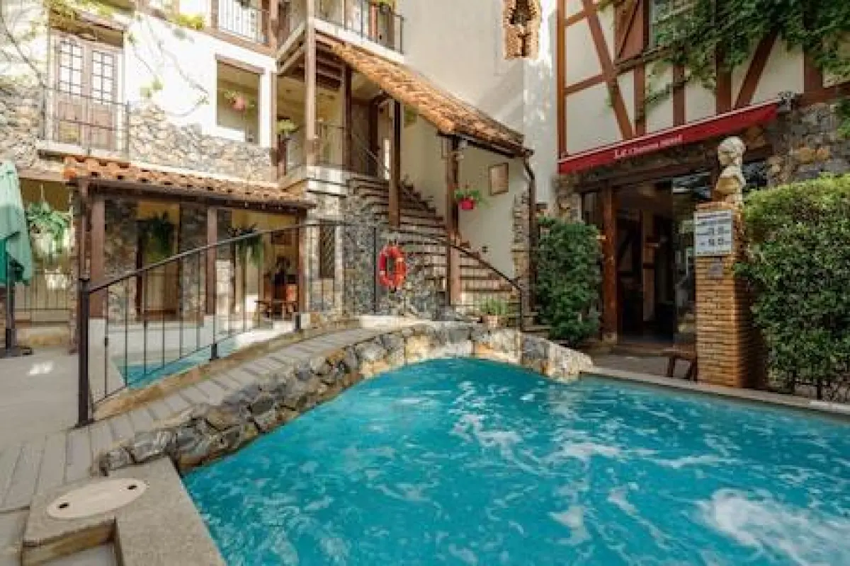 Le Charcoa Hotel – Affordable hotel in Chiang Mai