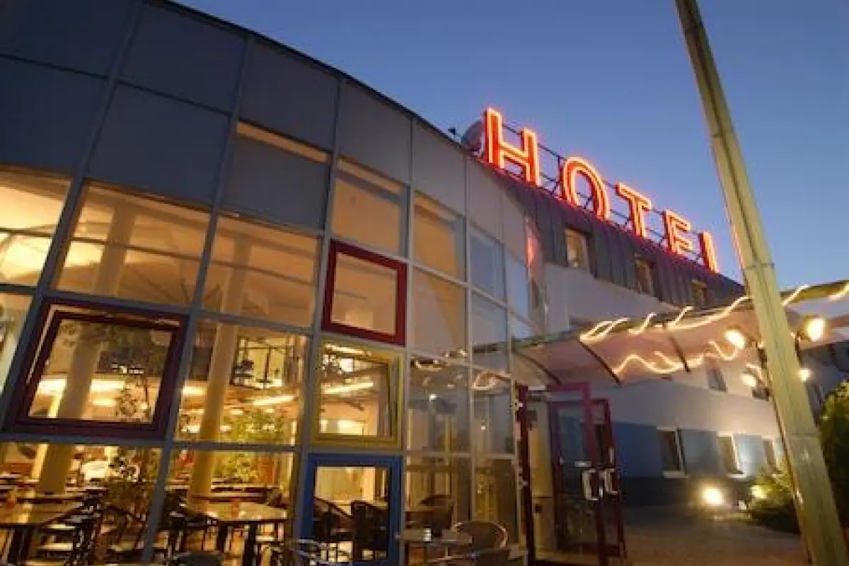 Life Hotel – Affordable hotel in Fischamend